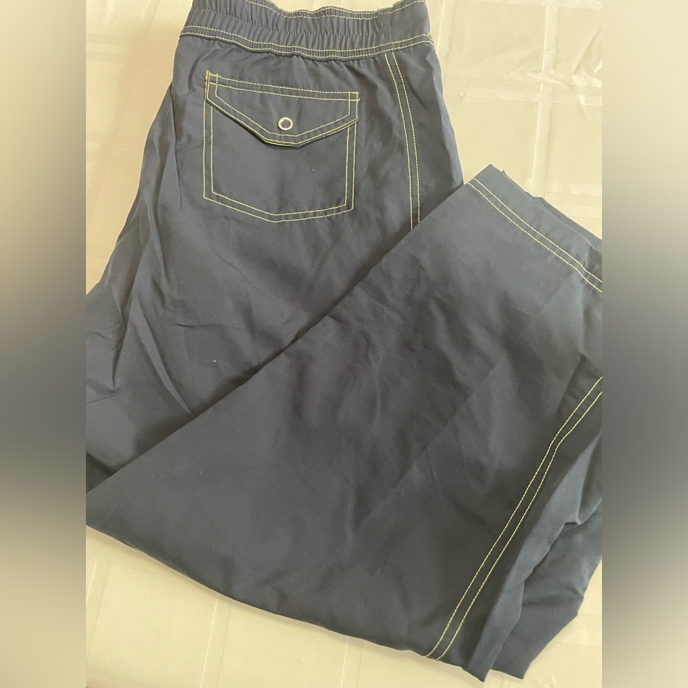 Nike cropped pants